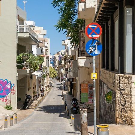 City Four Lions B Heraklion  Exterior photo