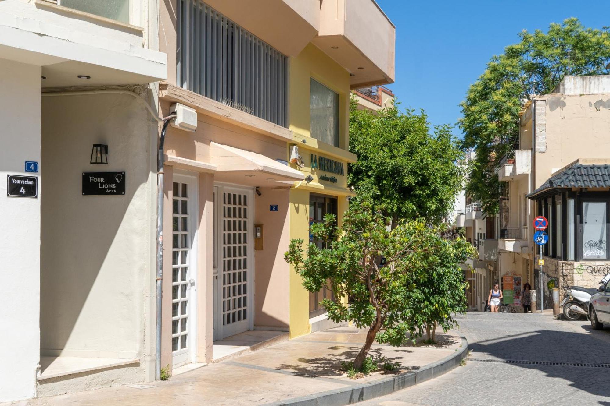 City Four Lions B Heraklion  Exterior photo